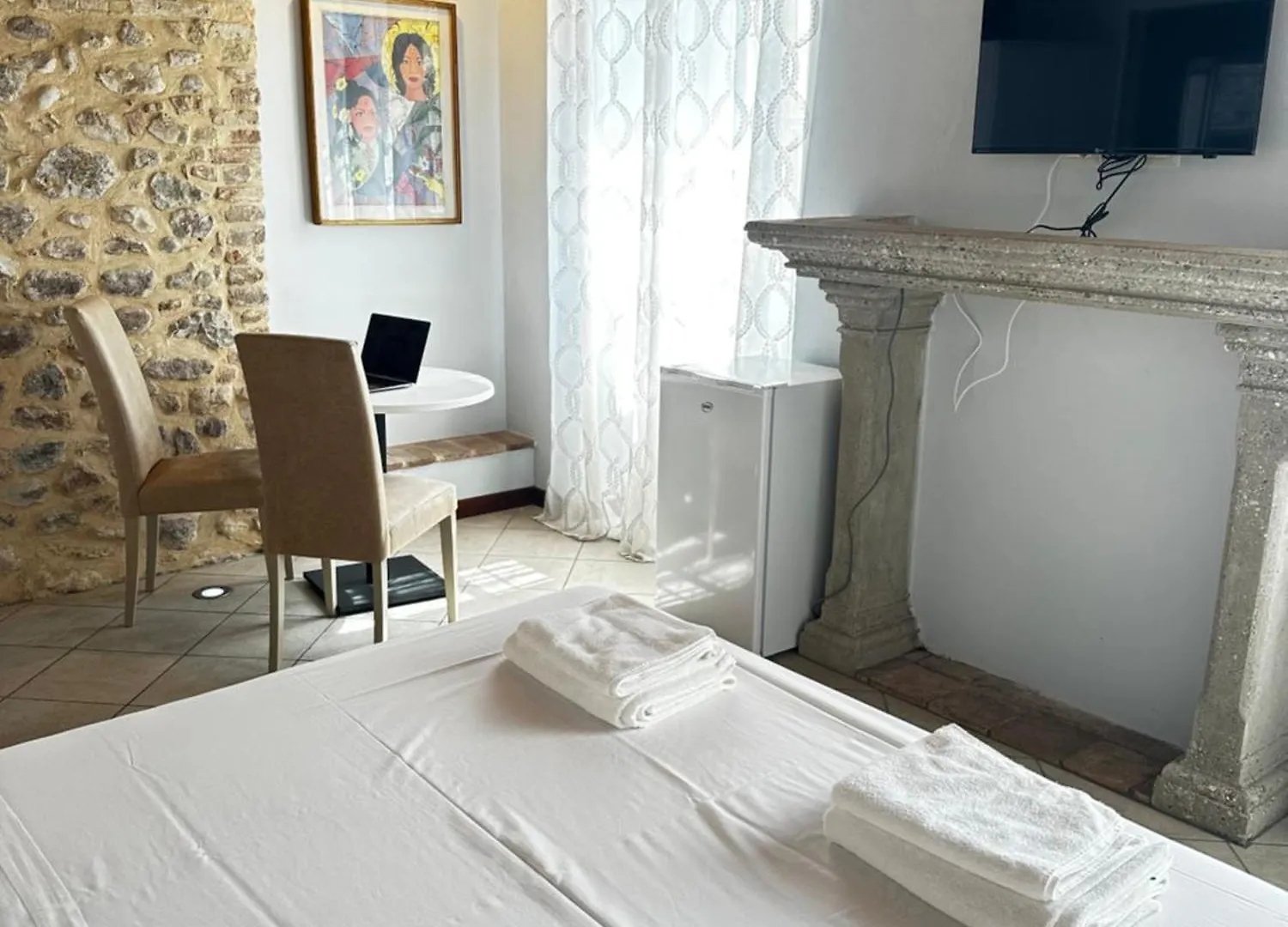 Timetofreedom Zimmer Rose Peschiera del Garda